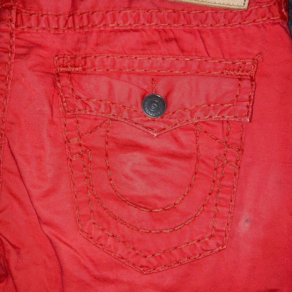 True Religion Ricky Jeans Mens 38x33 Relaxed Straight Flap Pocket Blood Orange - Picture 3 of 9